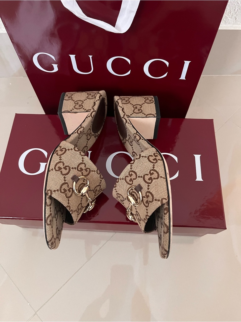 Gucci Tan GG Canvas Horsebit Slide Sandals with Gold Hardware - Picture 6 of 9